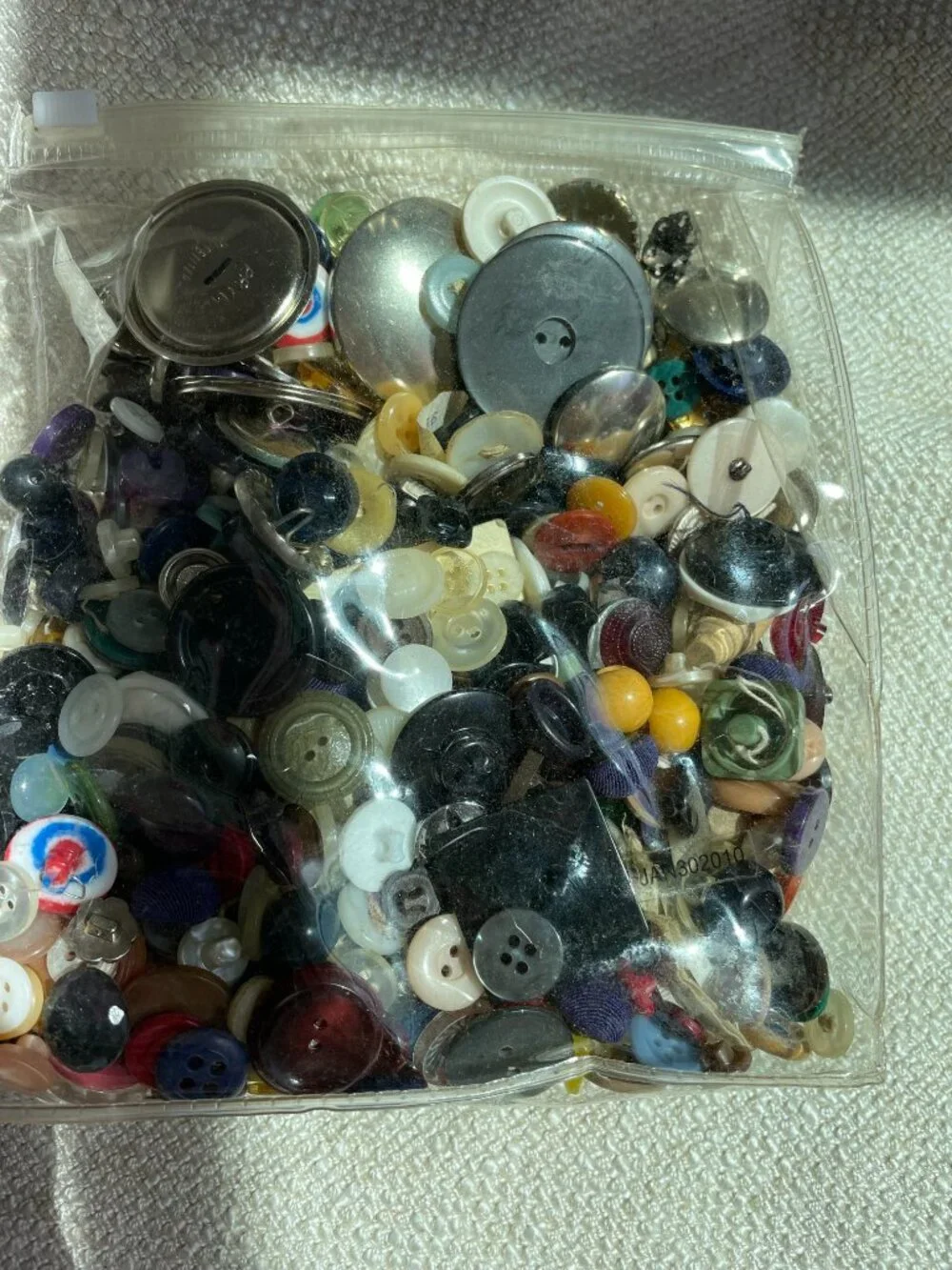 Vintage Mixed Buttons Lot